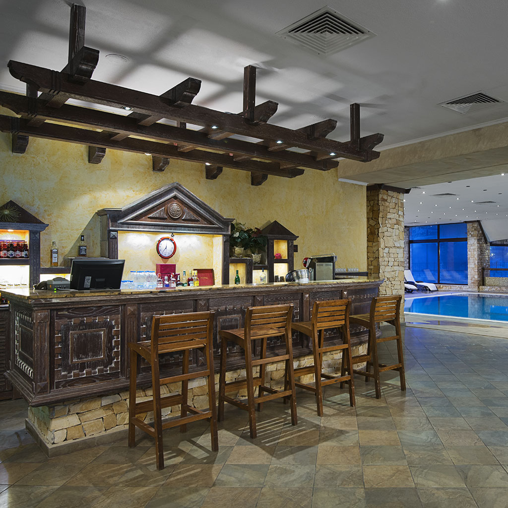 Rest by the pool after an intense workout or spa procedure in the Fresh Bar of Balneo Hotel Saint Spas Velingrad